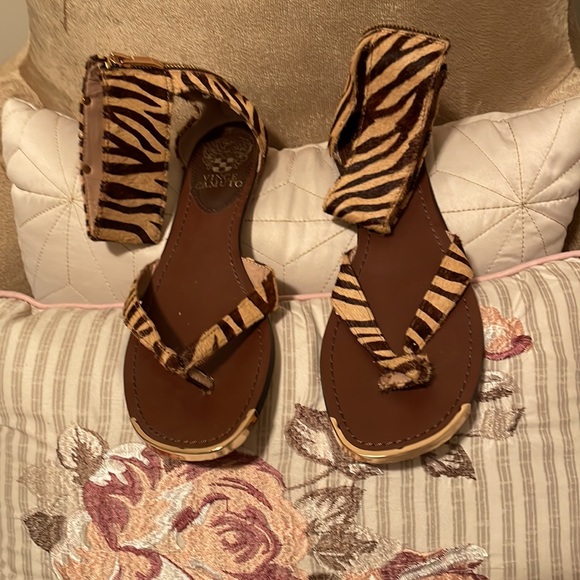 VINCE CAMUTO brown and tan zebra print ankle sandals. - Picture 2 of 9